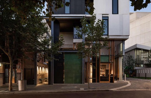 Perth Hotel | Alex Hotel