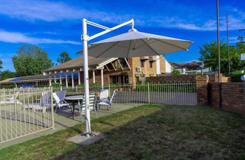 Coonabarabran Hotel | All Travellers Motor Inn