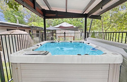 Arcadia House | Alma Rocks