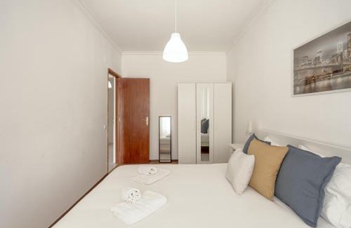 Cova da Piedade Apartment | Almada Central by Homing