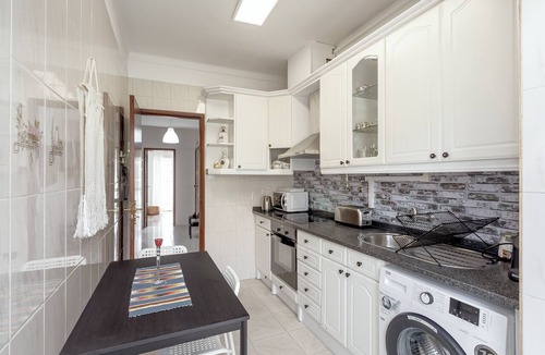 Cova da Piedade Apartment | Almada Central by Homing