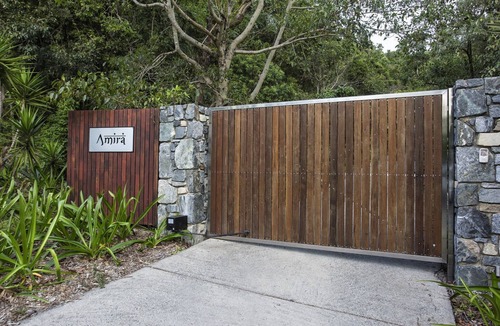 Cannonvale House | Amira Whitsunday's Airlie Beach