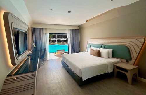 Cherngtalay Hotel | Amora Beach Resort Phuket