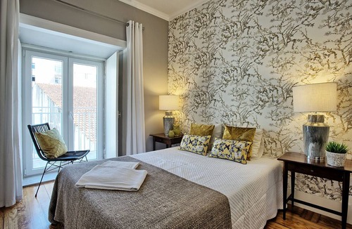Lisbon Old Town Apartment | Angel's Chic