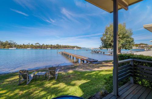 Huskisson Villa | Anglesea Waterfront Bungalow by Book Jervis Bay