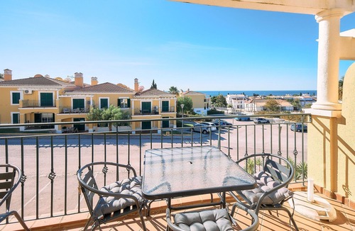 Alporchinhos Apartment | Apartment Brigitte with beautiful sea view, pool and tennis court