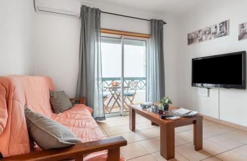 Vila Real Santo Antonio Apartment | Apartment Inara & Mayra's Home by Interhome