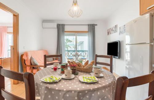 Vila Real Santo Antonio Apartment | Apartment Inara & Mayra's Home by Interhome