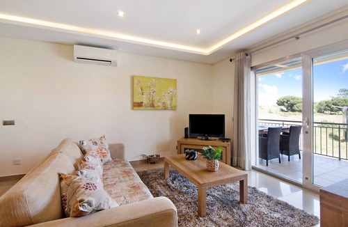 Olhos D'Agua Apartment | Apartment "Varandas do Sol" with Pool, Terrace & Wi-Fi