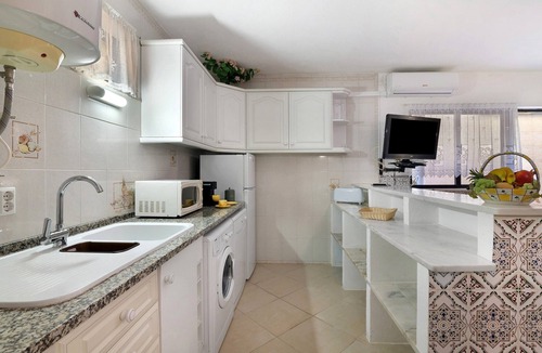 Pata de Baixo Apartment | Apartment with Shared Pool, Wi-Fi and Air Conditioning