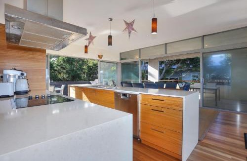 Hawks Nest House | Architectural Design on the Beach