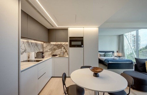Alto do Pina Apartment | Areeiro Vision Studio by Homing