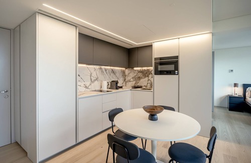 Alto do Pina Apartment | Areeiro Vision Studio by Homing