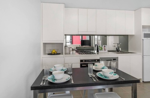 Wollongong CBD Apartment | Arena Beach Escape Smart Urban Stay near Stadium