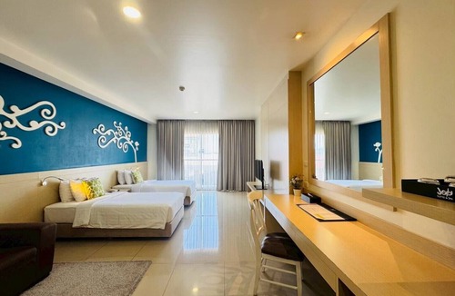 Krathum Baen Hotel | Aspira Petchkasem