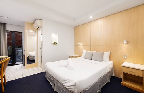Hamilton Hotel | Asraport Motel