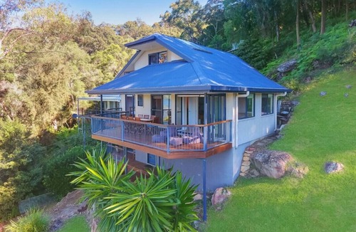 Bar Point House | Attunga - Stunning waterviews