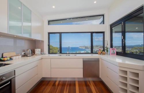North Avoca House | Avoca Infinity - Expansive Haven with Ocean Panorama