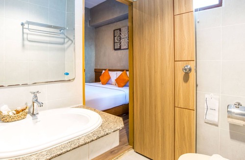 Chiang Rai Hotel | B2 Chiang Rai Night Bazaar Boutique & Budget Hotel