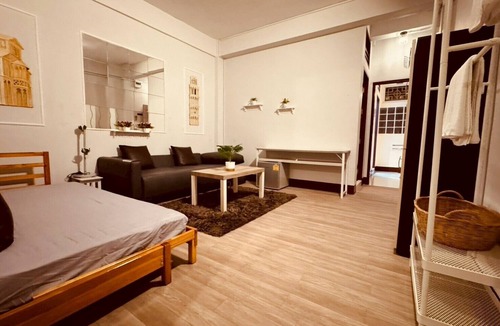 Ban Phan Thom Hostel | Baan Nampetch Hostel