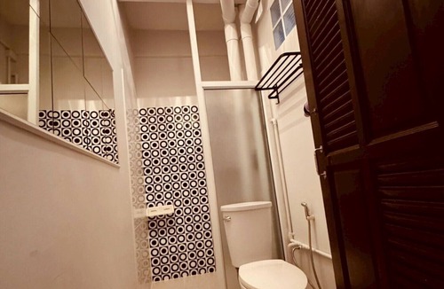 Ban Phan Thom Hostel | Baan Nampetch Hostel