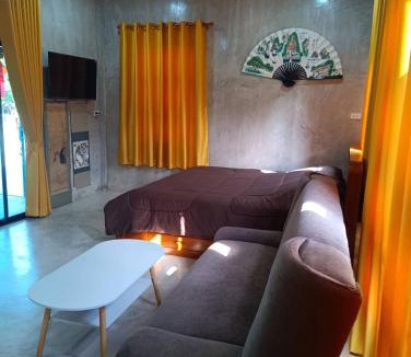 Saraphi House | Baan Phak Phu moshe house