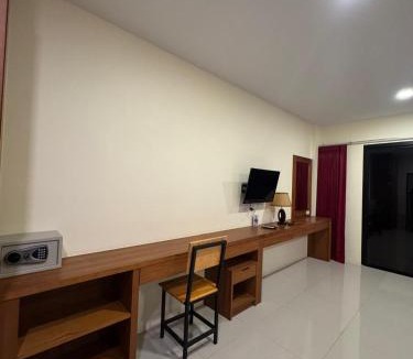 Chalong Hotel | Baan Phu Place