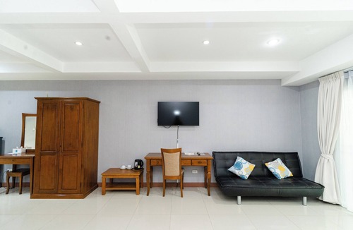 Warin Chamrap Hotel | Baan Suan Khunta Golf Resort