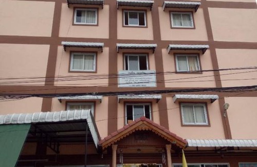 Rangsit Hotel | Baan Yuyuen