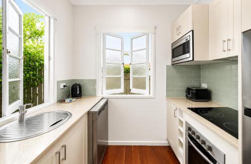 Bald Hills Apartment | Bald Hills Cottage