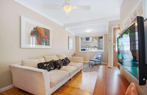 Balmain East House | Balmain 2 Bed Cottage - New Listing