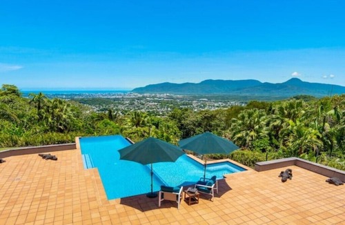 Bayview Heights Villa | Barong luxury private estate with expansive views over Cairns. Unrivalled