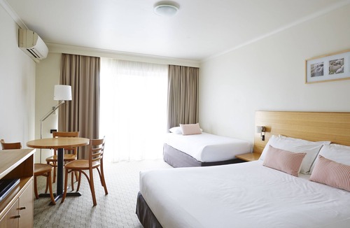 Byron Bay Hotel | Bay Beach Motel