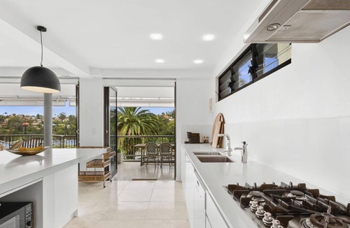 Mosman Apartment | Bay-Side Hideaway Villa