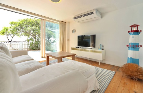 Laem Phak Bia House | Beach House in Phetchaburi