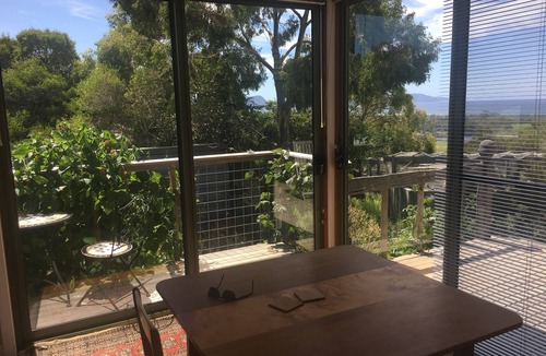 Bream Creek Apartment | Beachbreaks Studio Marion Bay.