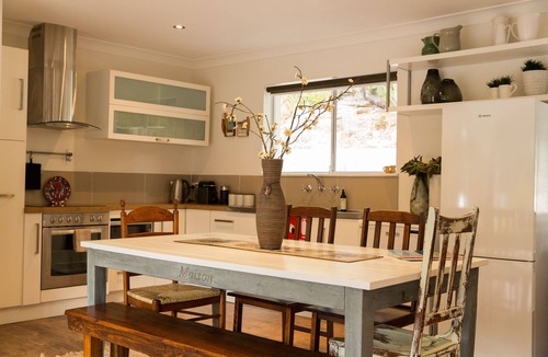 Vincentia House | Beaches and Green Jervis Bay- 150m from beautiful Blenheim beach