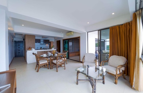 Khao Takiab Condo | Beachfront 2 bed Condo with Seaview! (BW2)