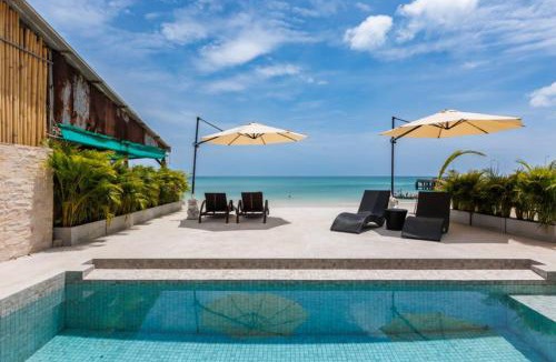 Chaloklum Villa | Beachfront 4BR Villa with Private Pool - Ocean Access
