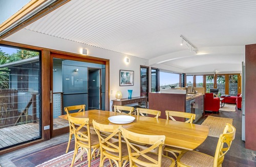 Byron Bay House | Beachfront Belongil Beach