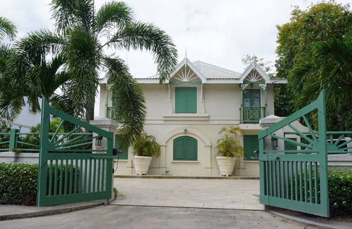 Fitts Village Apartment | Beachfront Bliss - Stunning 3-Bedroom Villa on Barbados’ West Coast