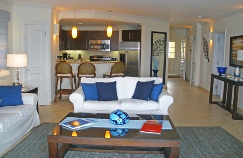 Dover Apartment | Beachfront Condo with Pool - Sapphire 201 (2 bed)
