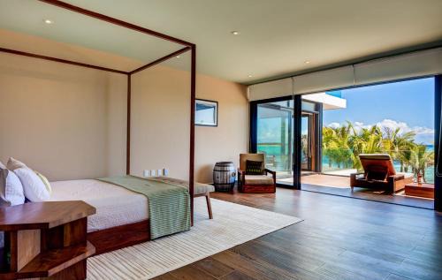 Soliman Bay Villa | Beachfront Soliman Bay Villa 42