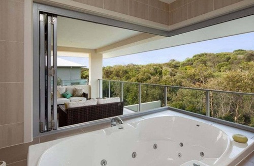 Yaroomba House | Beachhaven - walk to beach