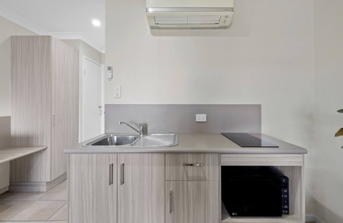 South Mackay Hotel | Beachside Boutique Motel Mackay