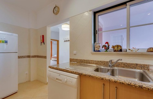 Luz Apartment | Beachside oasis with Pool