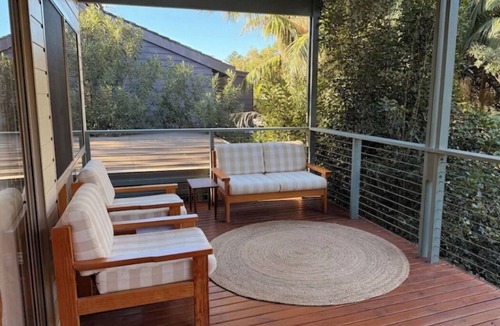 Macmasters Beach Apartment | Beachside Weekender - Cosy, relaxed, 120m from the beach