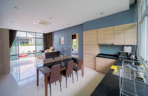 Cha-am Villa | Beachtown2 Cha-Am Private Poolvilla from beach2km