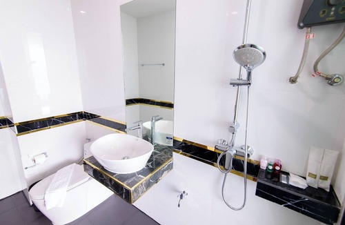 Surat Thani Hotel | Bear & Bird Hotel