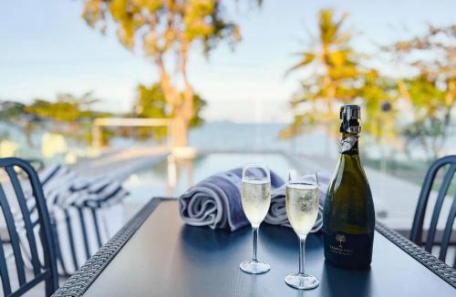 South Mission House | Bella Luna Beach Front 2 bed